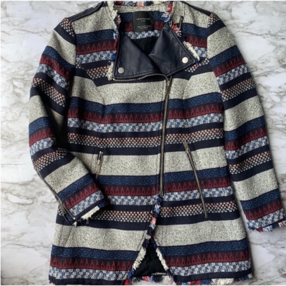 Zara Trafaluc women asymmetrical zipper jacket multicolored Aztec design size XS